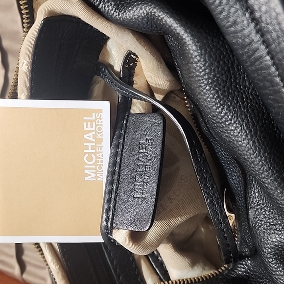 Michael Kors Bag - Picture 8 of 13